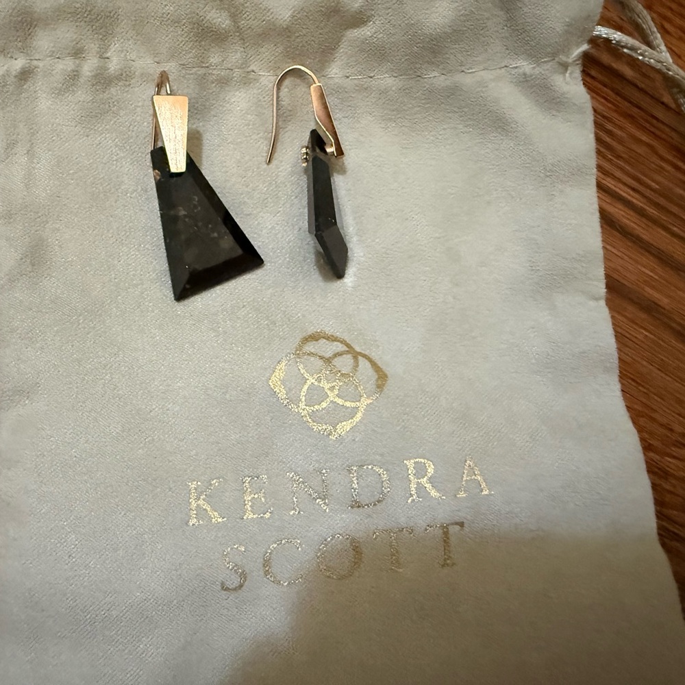 Kendra Scott Geometric Black Earrings